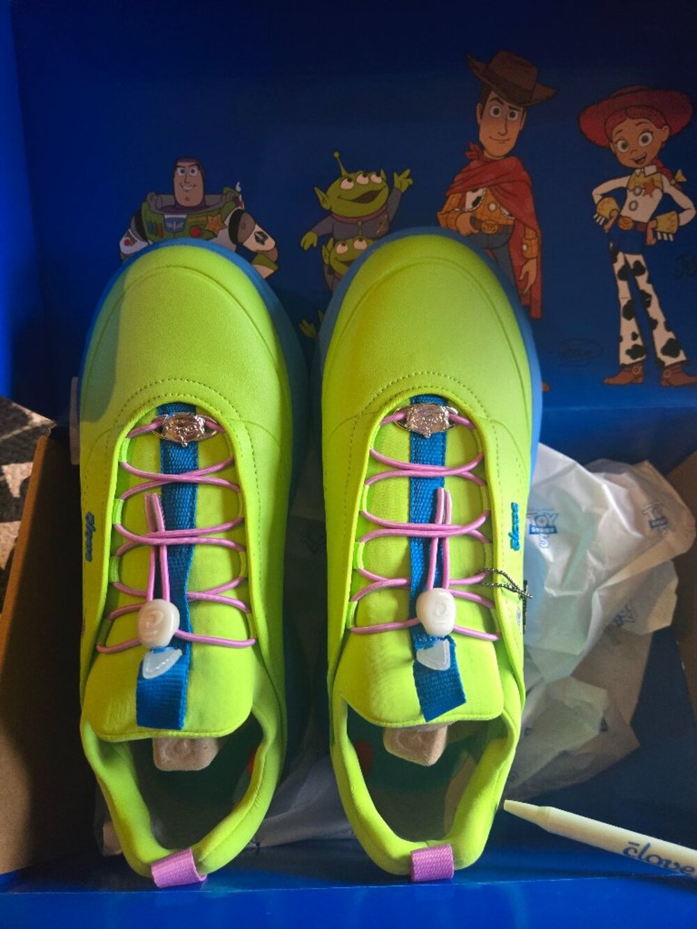 Toy Story 5 clove shoes